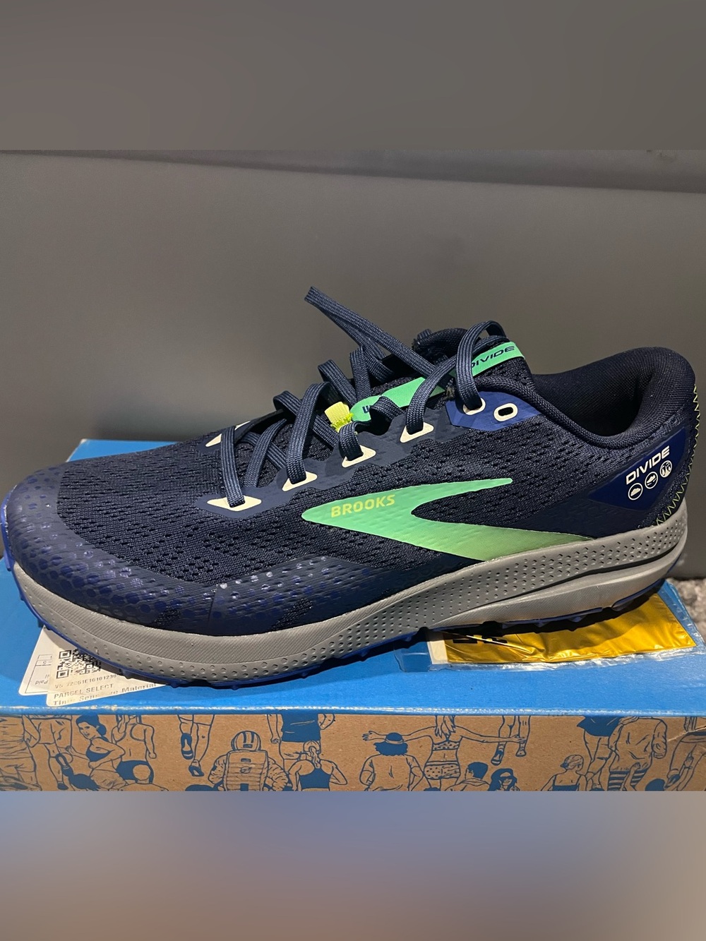 Brooks  Navy and Neon Green Running Sneakers